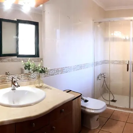 Casa En Ubicacion Excepcional En *